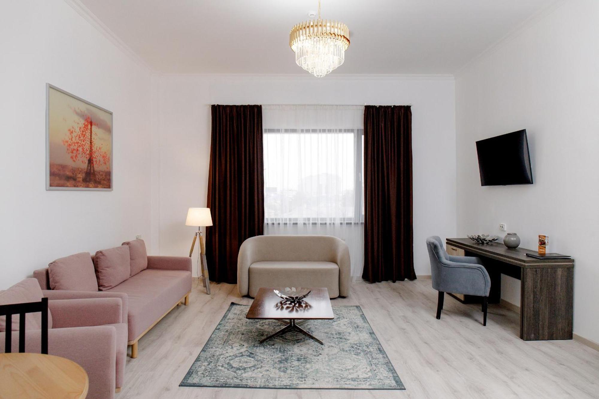 Infinity Plaza Block 1 Ξενοδοχείο Aτιράου Εξωτερικό φωτογραφία