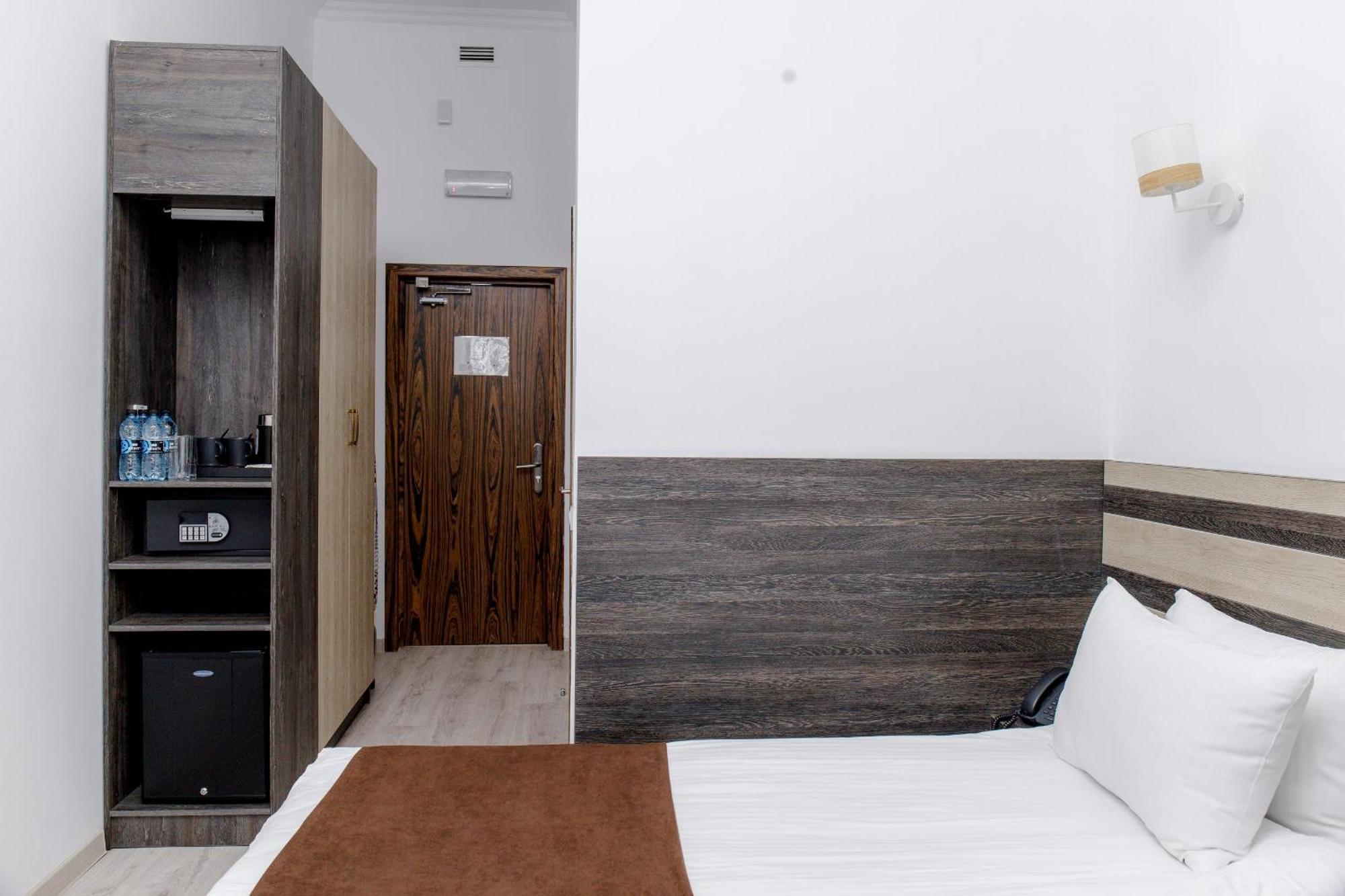 Infinity Plaza Block 1 Ξενοδοχείο Aτιράου Εξωτερικό φωτογραφία
